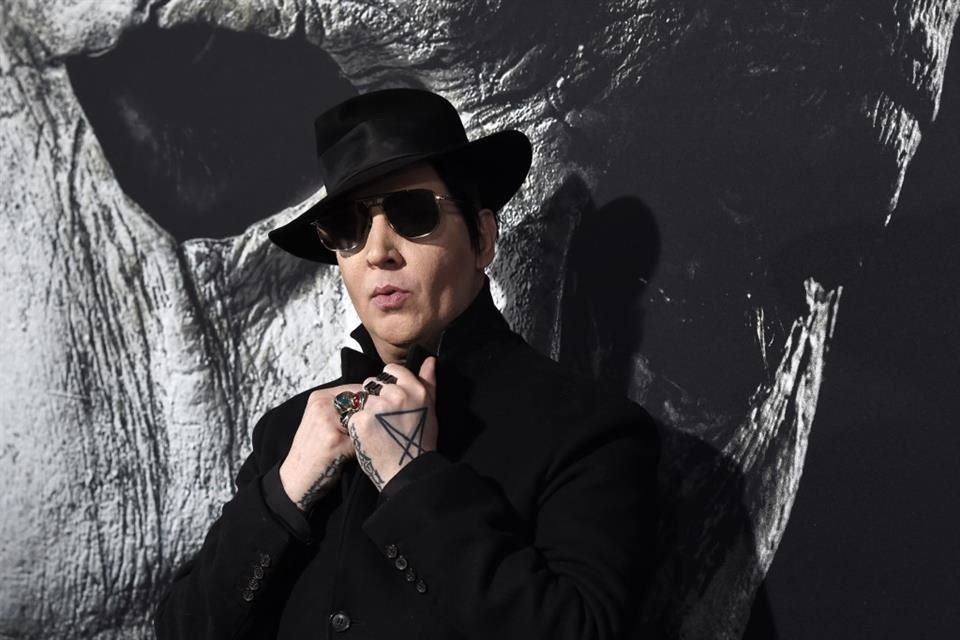 Algunas víctimas de Marilyn Manson han solicitado reunirse con el fiscal personalmente.