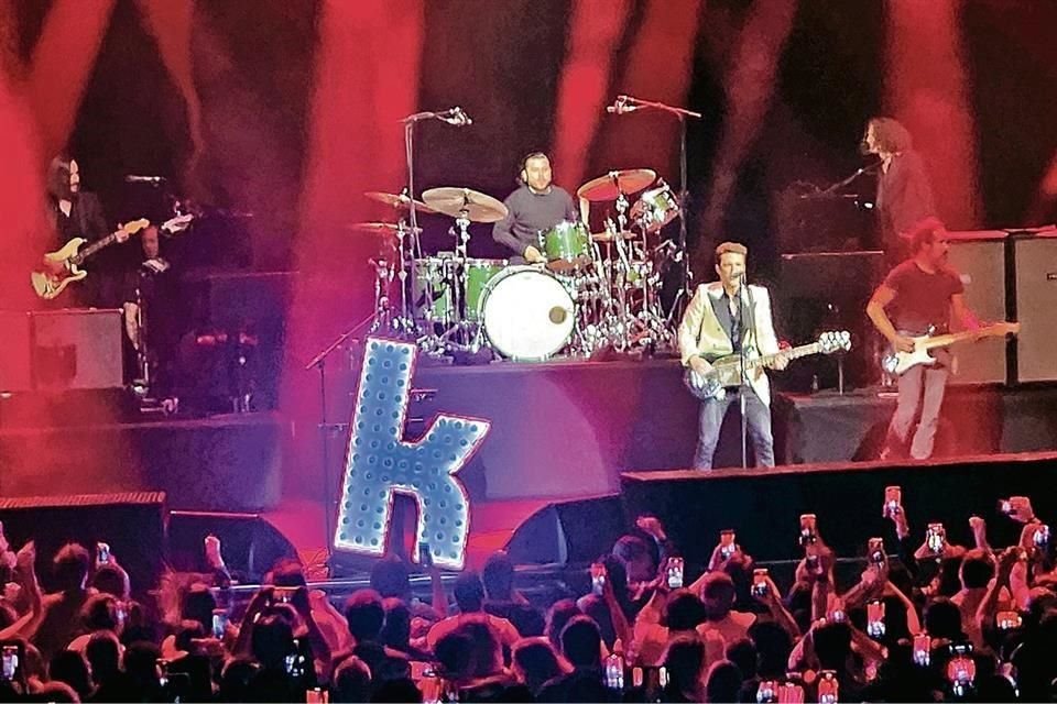 Citibanamex organizó un concierto privado con The Killers para consentir a sus tarjetahabientes Rewards, Premier, Prestige y Beyond.