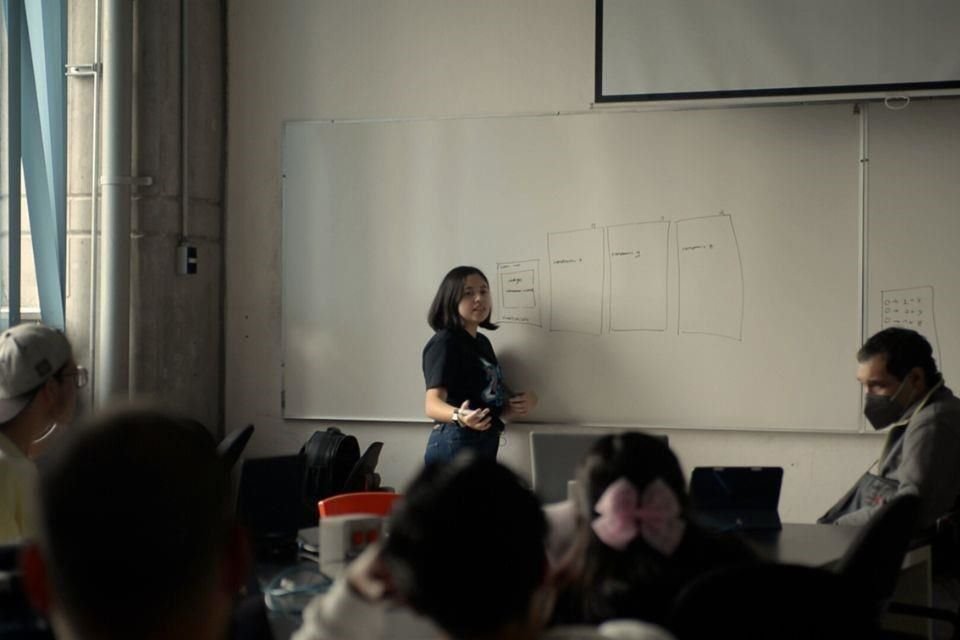 La joven es profesora adjunta en la Facultad de Ciencias de la UNAM.