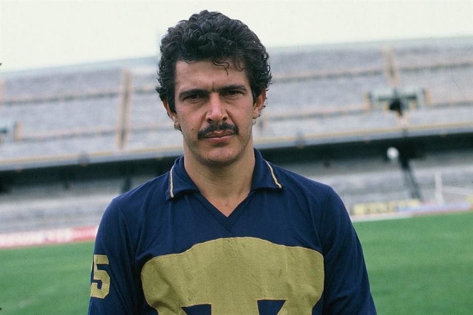 Ricardo Ferretti cuando militaba con los Pumas de la UNAM.