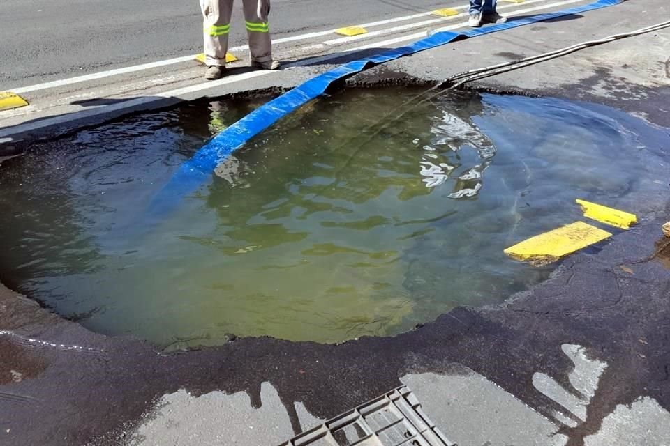 Dos carriles del Eje 5 Norte se encuentran cerrados.