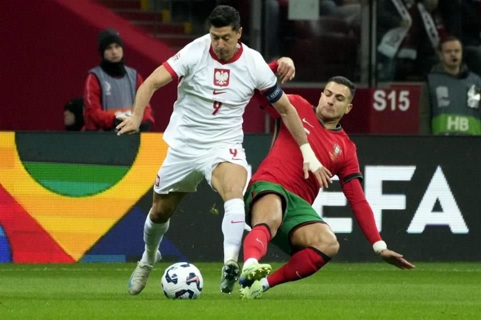 Polonia sumó su segunda derrota al hilo en la Nations League en su primera presentación como local en el certamen.