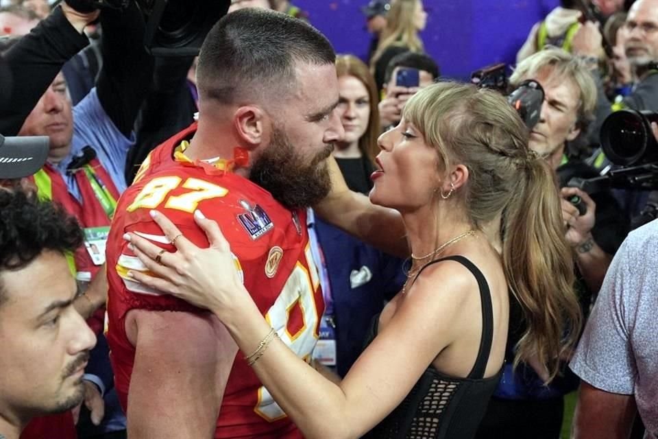 Taylor y Travis se encuentran aprovechando al máximo su tiempo juntos, en especial porque el atleta está descansando entre partidos de los Kansas City Chiefs.