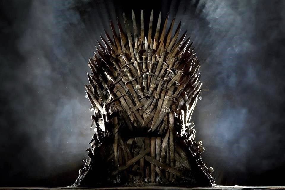 Participan más de 4 mil fans en subasta de artículos de 'Game of Thrones'; venden réplica del Trono de Hierro en 1.49 millones de dólares.