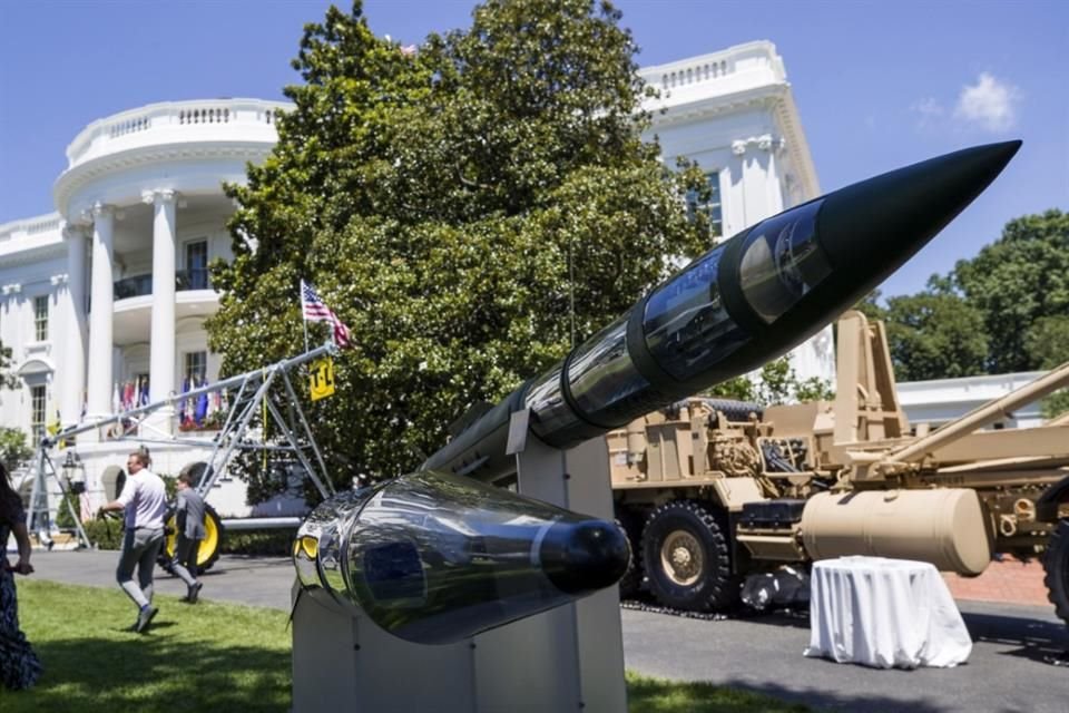 El sistema de defensa de área de gran altitud terminal, o THAAD, mostrado en la Casa Blanca el 15 de julio del 2019.