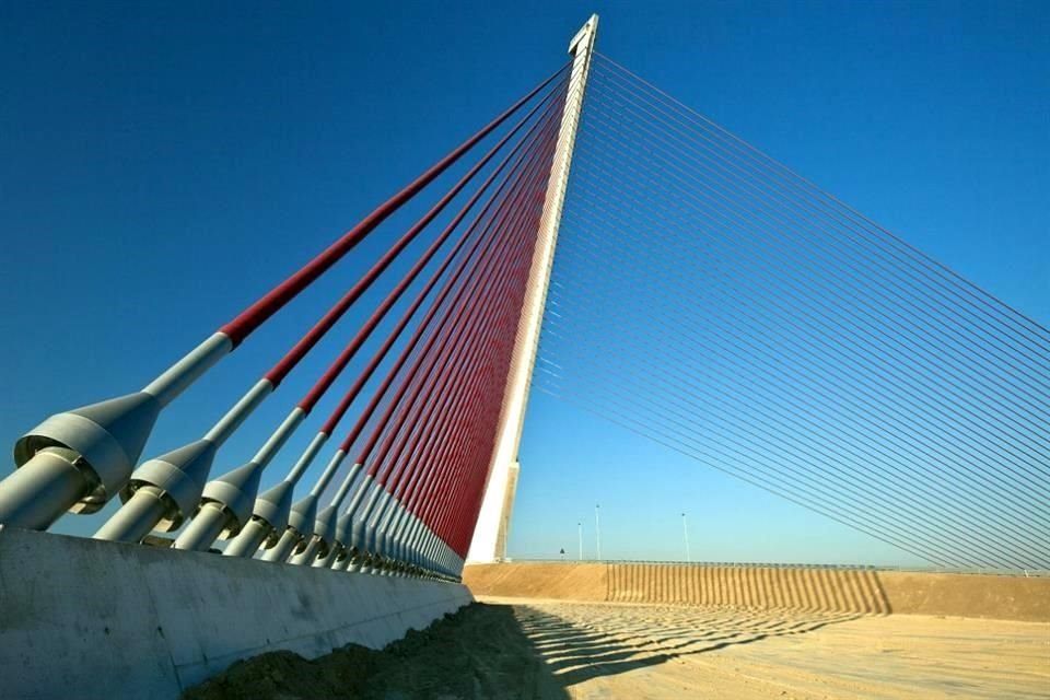 El puente donde se produjo el incidente es el segundo más alto de Europa y el más alto de España.