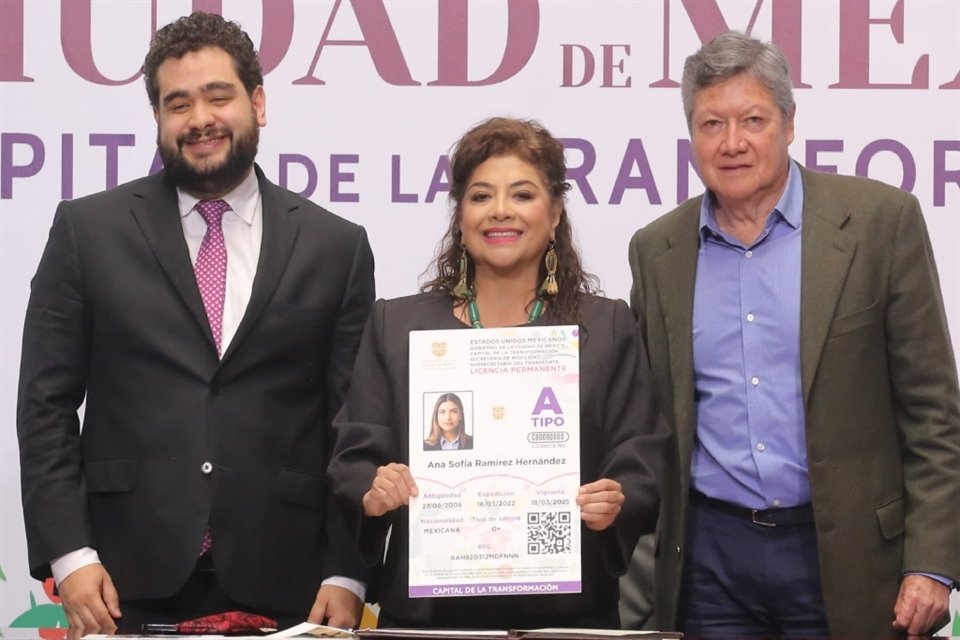 Clara Brugada, Jefa de Gobierno de la CDMX, en anuncio sobre la licencia permanente.