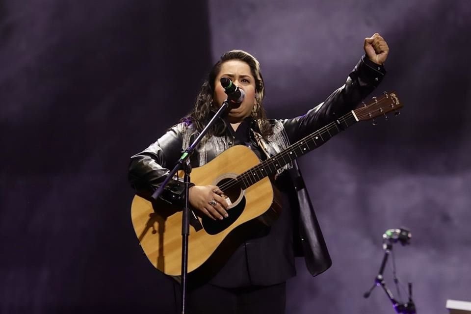 Vivir Quintana es conocida por su lucha en defensa de los derechos de las mujeres en México.