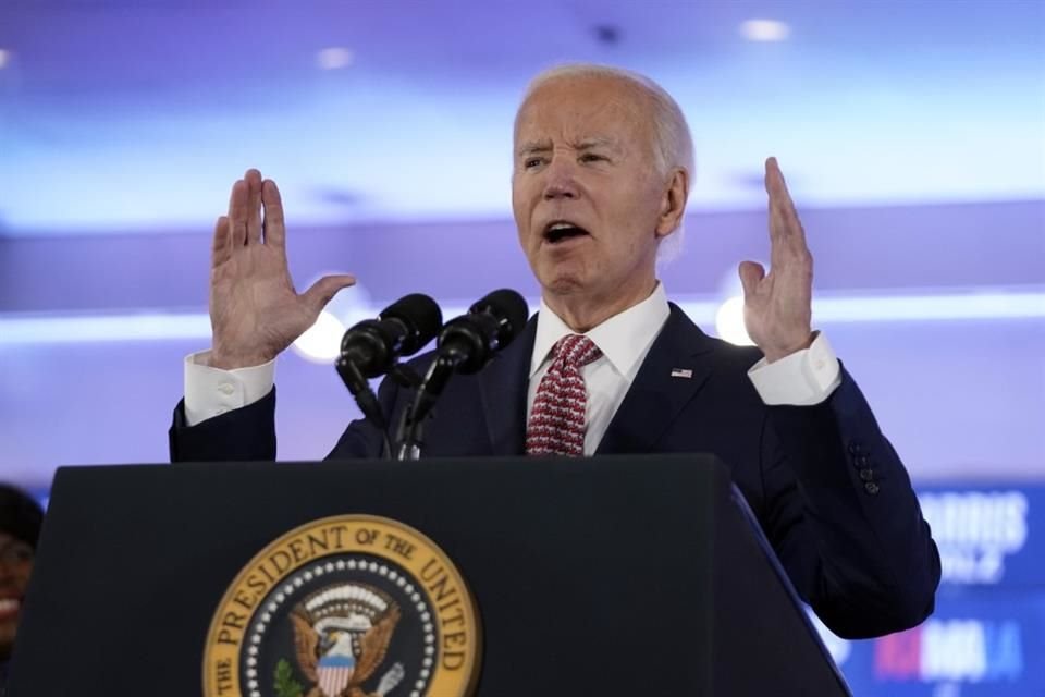 El Presidente Joe Biden habla durante un evento en Filadelfia, el 15 de octubre del 2024.