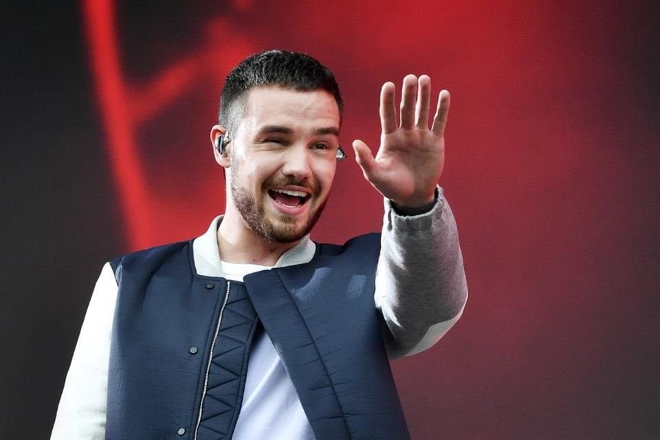 Liam Payne murió por 'politraumatismos y hemorragias' tras caer del balcón de hotel en Buenos Aires, según informe preliminar de autopsia.