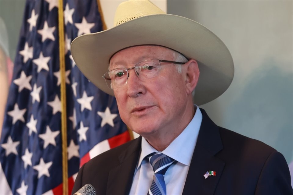 Ken Salazar, Embajador de EU, dijo que relación entre México y su país no se ha detenido y que hay un intercambio fuerte y profundo.