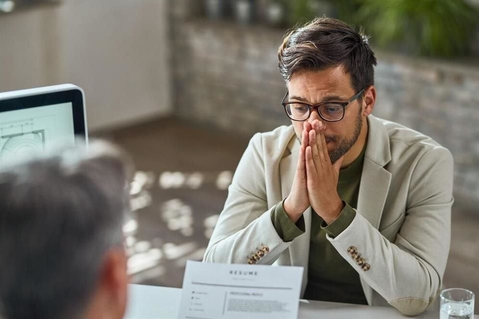 El 83 por ciento de los jóvenes en México busca empleo en redes sociales; sólo el 18 por ciento de las empresas las emplea para hallar talento.