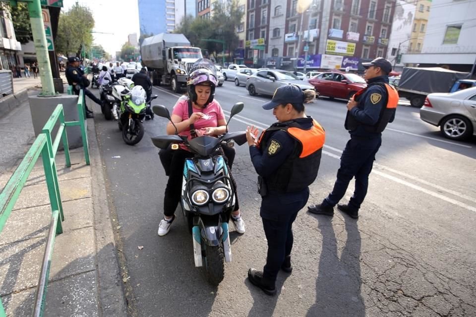 Agentes de Tránsito estarán a cargo de operativos para verificar que los motociclistas cumplan con la normativa.