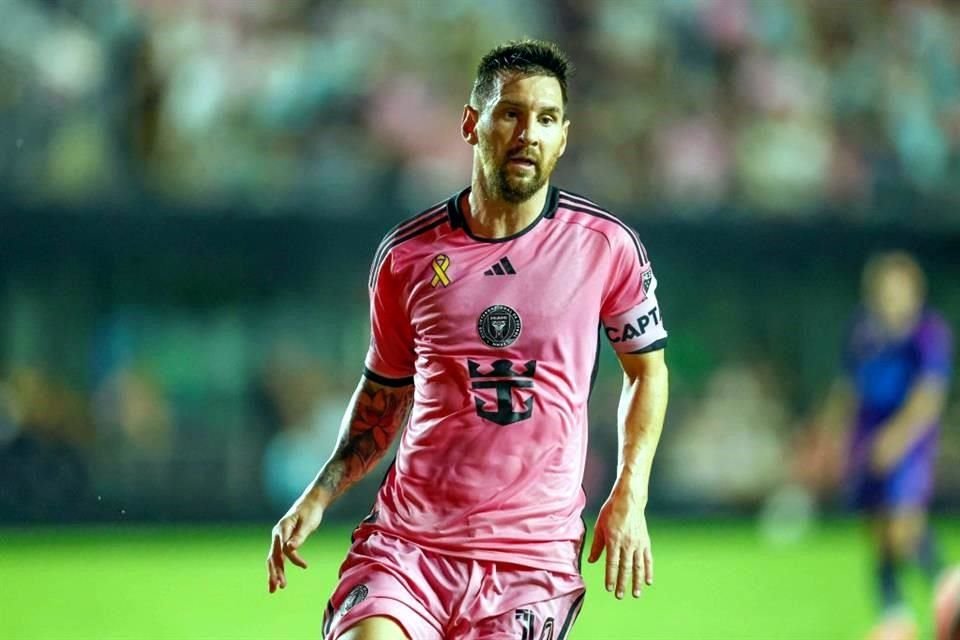 Lionel Messi selló la goleada del Inter Miami por 6-2 al New England Revolution con un triplete en el segundo tiempo.