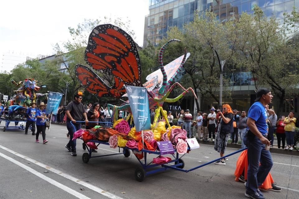 Artesanos cruzaron el País para que los 630 mil asistentes disfrutaran de la edición 16 del Desfile de Alebrijes Monumentales.  