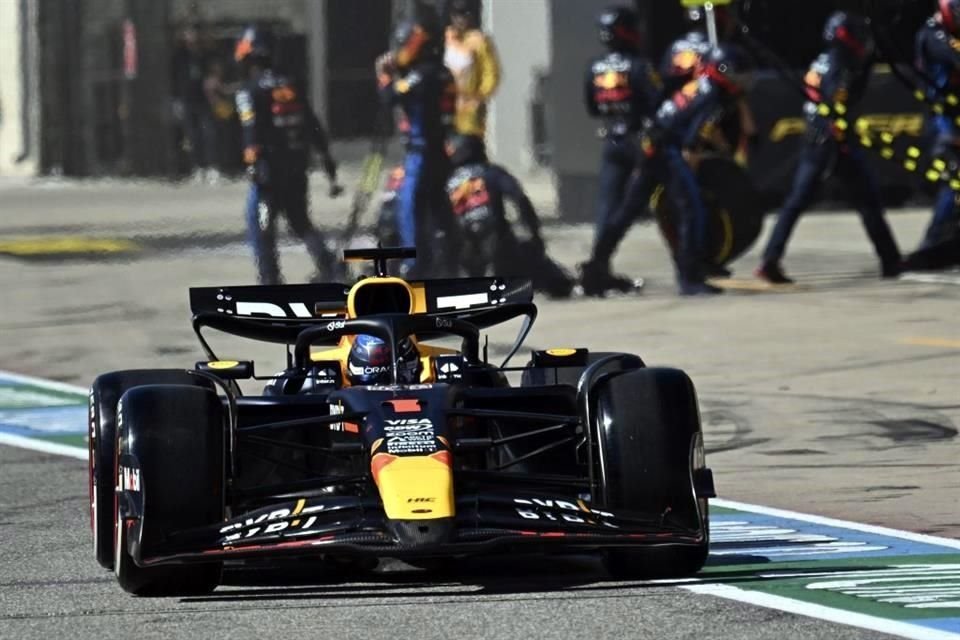 Max Verstappen no pudo en la pista, pero un error de Lando Norris le dio la tercera posición en Austin.