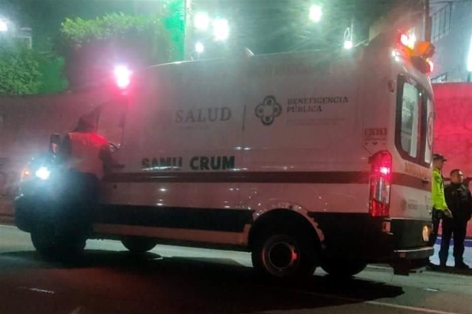 Al llegar, servicios médicos encontraron a Karina sin vida y a Luis lesionado.