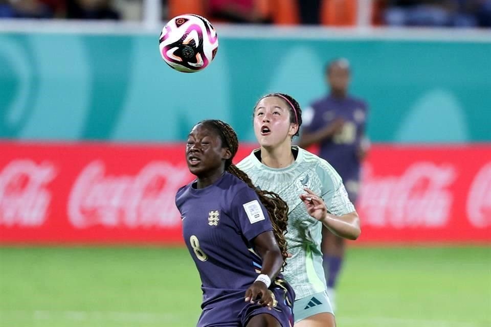 Inglaterra, pese a tener 10 jugadoras, se impuso 4-2 sobre México y las eliminó del Mundial Sub-17 Femenil en República Dominicana.