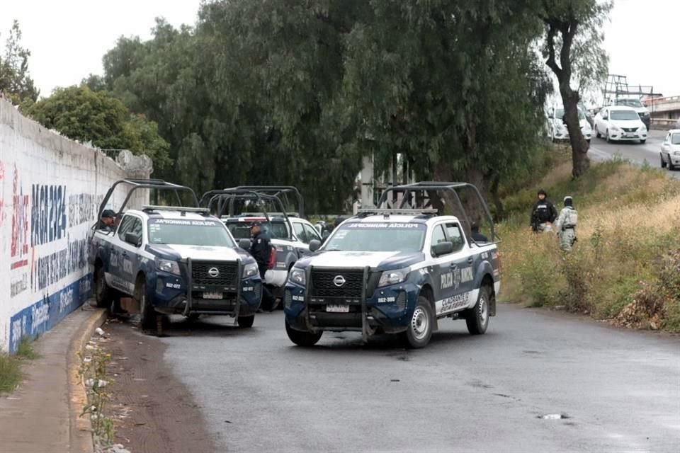 El cuerpo fue abandonado a espaldas de una primaria y a 100 metros de una carpintería y un taller mecánico.