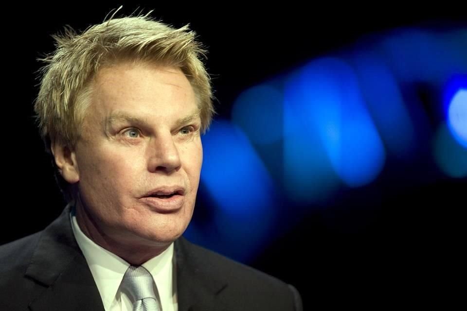 El ex jefe de la cadena de ropa Abercrombie and Fitch se enfrentará a cargos por agresión sexual y tráfico de modelos masculinos.