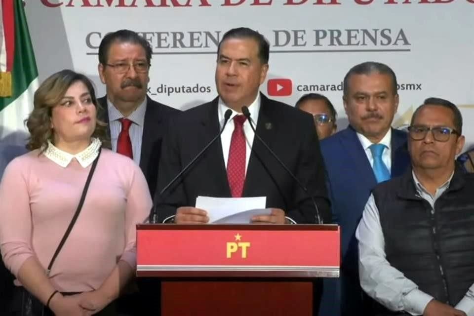 Esta demanda va contra los ocho ministros y ministras que están en desacato y en rebeldía, dijo el petista Ricardo Mejía.