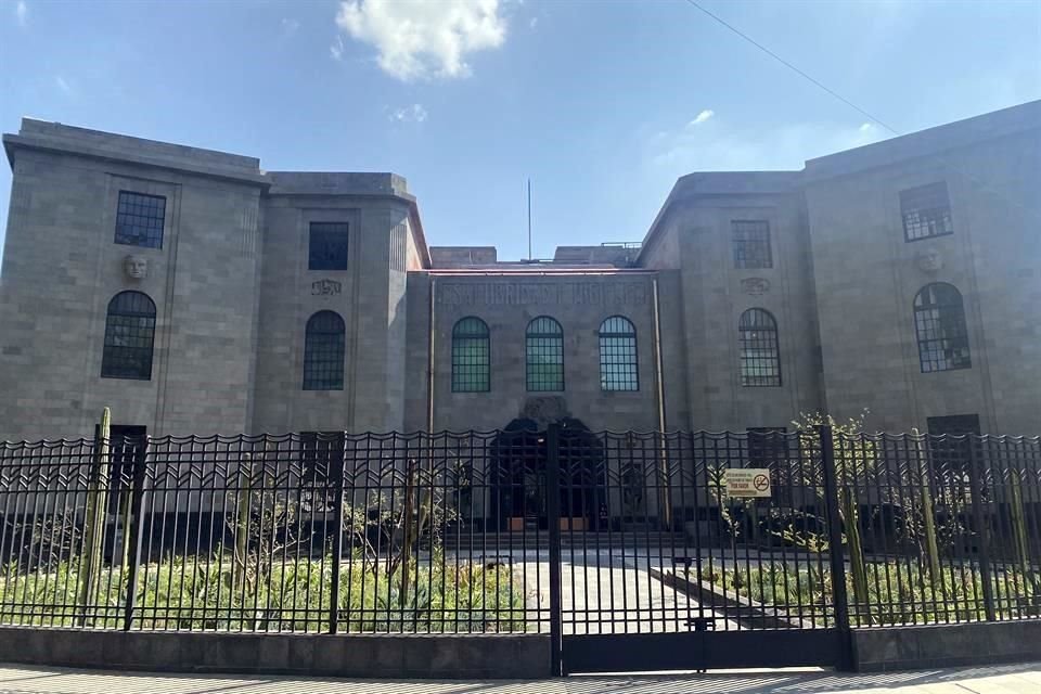 El Centro Nacional de Culturas de Salud y Bienestar 'Kalan' fue inaugurado por María Elena Álvarez-Buylla el 29 de septiembre en el edificio de la antigua sede de la Secretaría de Salud, pero permanece cerrado al público.