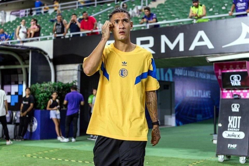 Uriel Antuna va de inicio.