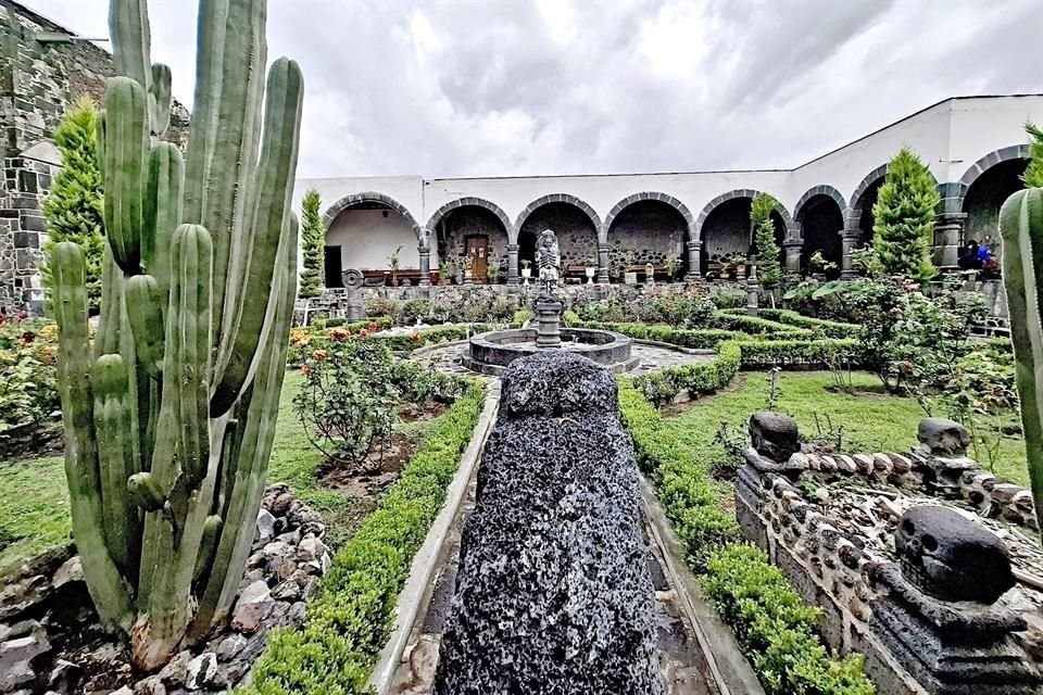 CON HISTORIA. El ex Convento de San Andrés Apóstol es un atractivo turístico permanente.