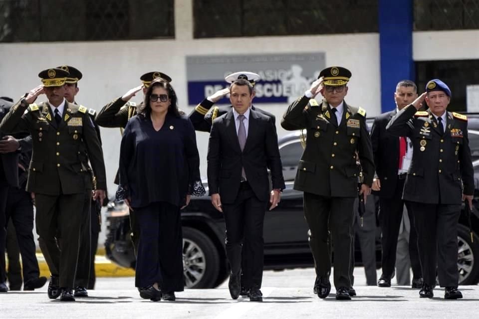 Congreso de Ecuador inició un juicio político contra la Ministra del Interior de origen mexicano, Mónica Palencia, por crisis de seguridad.