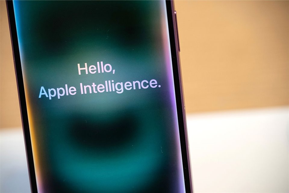 Apple lanzará el iOS 18.1, incorporando las tan esperadas herramientas de inteligencia artificial generativa.