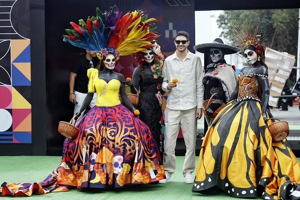 Esteban Ocon se divirtió y hasta quiso llevarse un buen recuerdo de este GP de la CDMX.