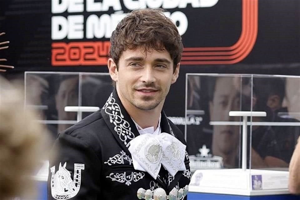 Charles Leclerc ya sabe lo que es ganar en casa, y se lo desea a Checo Pérez, aunque la rivalidad está primero e intentará impedirlo.