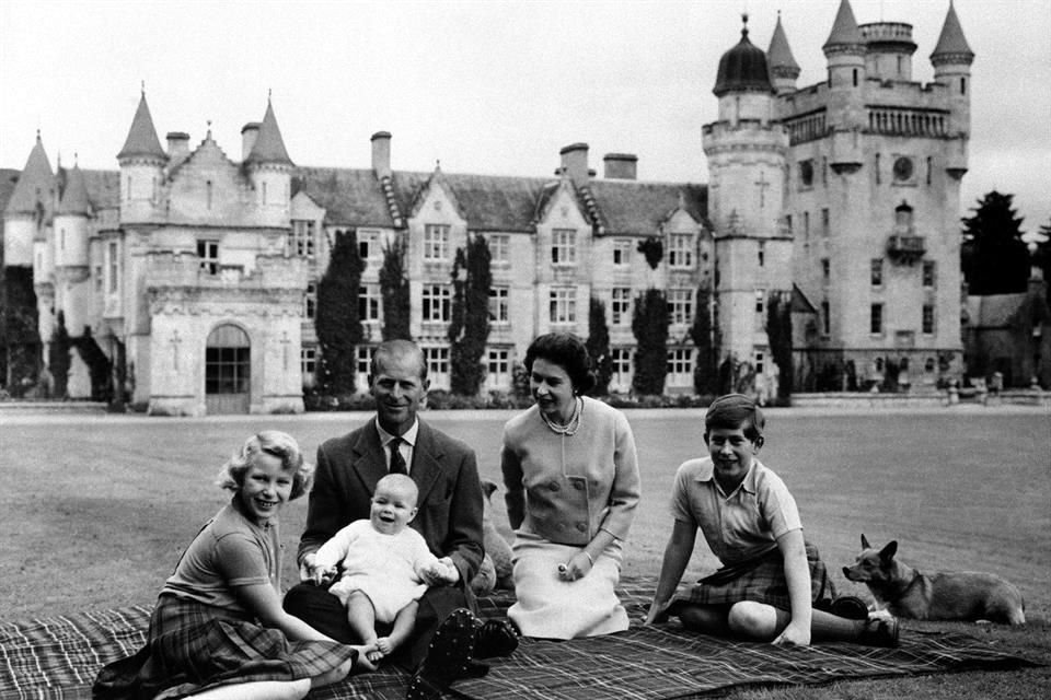 La residencia de verano del Rey Carlos III, el reconocido castillo de Balmoral, solicitó un permiso a la autoridades para celebrar bodas.