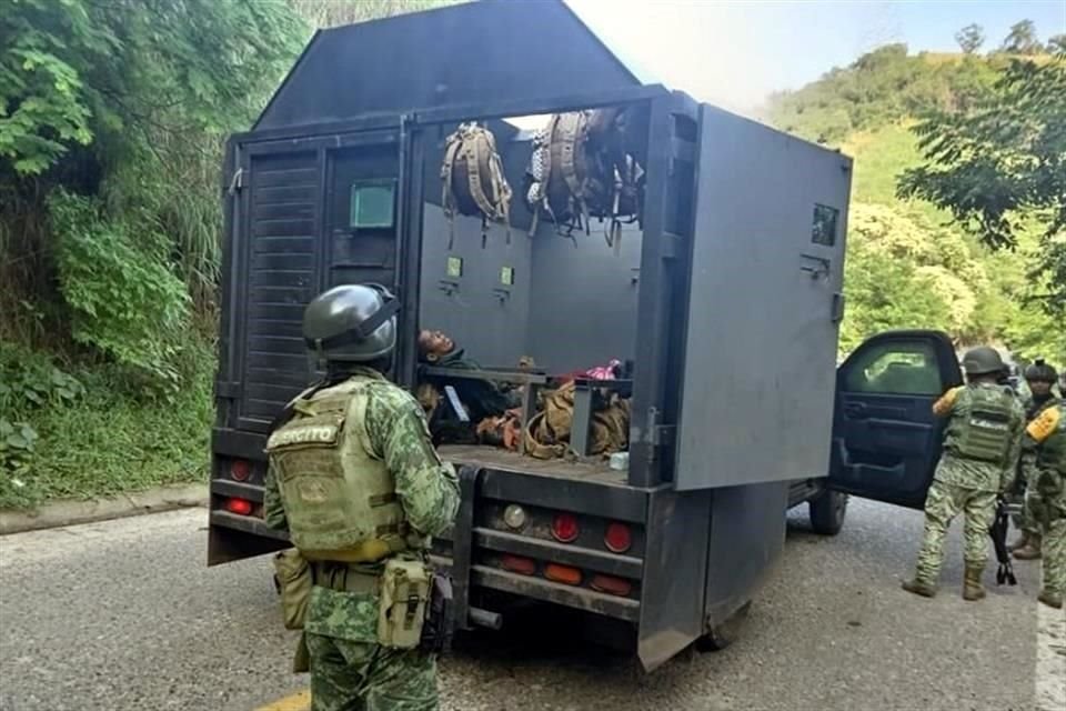 Fuerzas federales y del estado blindaron Tecpan, Guerrero, tras violencia por pugna entre grupos criminales que dejó 19 muertos.