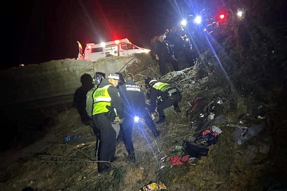 ]]El accidente ocurrió alrededor de las 3:00 horas de este sábado, a la altura del kilómetro 74 en el municipio de Guadalupe, Zacatecas.