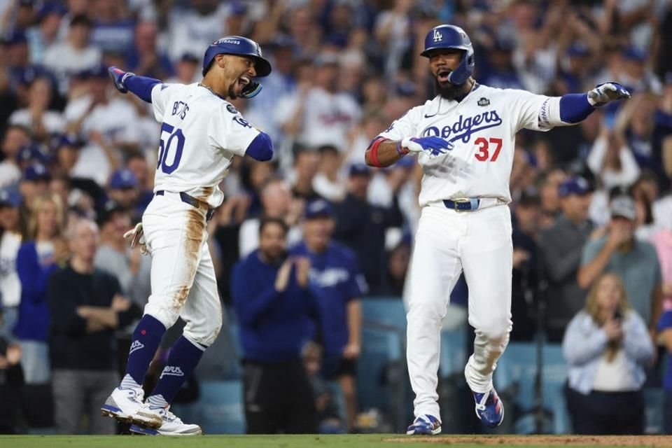 Teoscar Hernández bateó un cuadrangular de dos carreras con Mookie Betts a bordo.