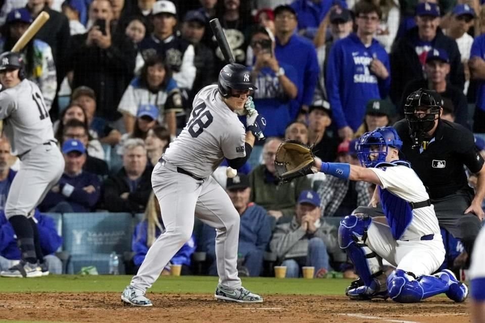 Los Dodgers ganaron 4-2 a Yankees y tomaron ventaja de 2-0 en la Serie Mundial, pero Shohei Ohtani salió lesionado del hombro izquierdo.