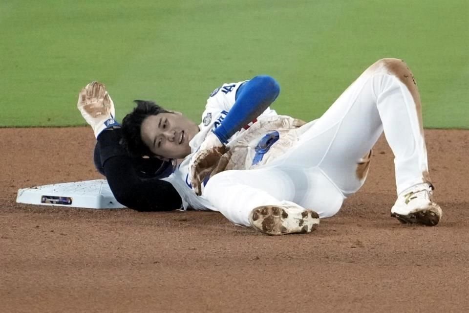 Los Dodgers ganaron 4-2 a Yankees y tomaron ventaja de 2-0 en la Serie Mundial, pero Shohei Ohtani salió lesionado del hombro izquierdo.