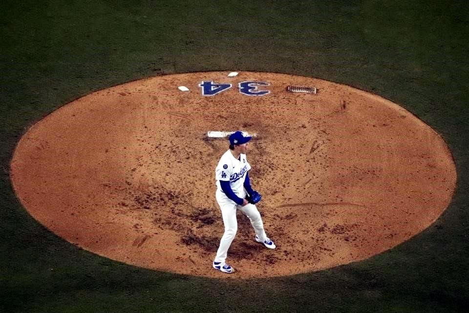 Los Dodgers ganaron 4-2 a Yankees y tomaron ventaja de 2-0 en la Serie Mundial, pero Shohei Ohtani salió lesionado del hombro izquierdo.