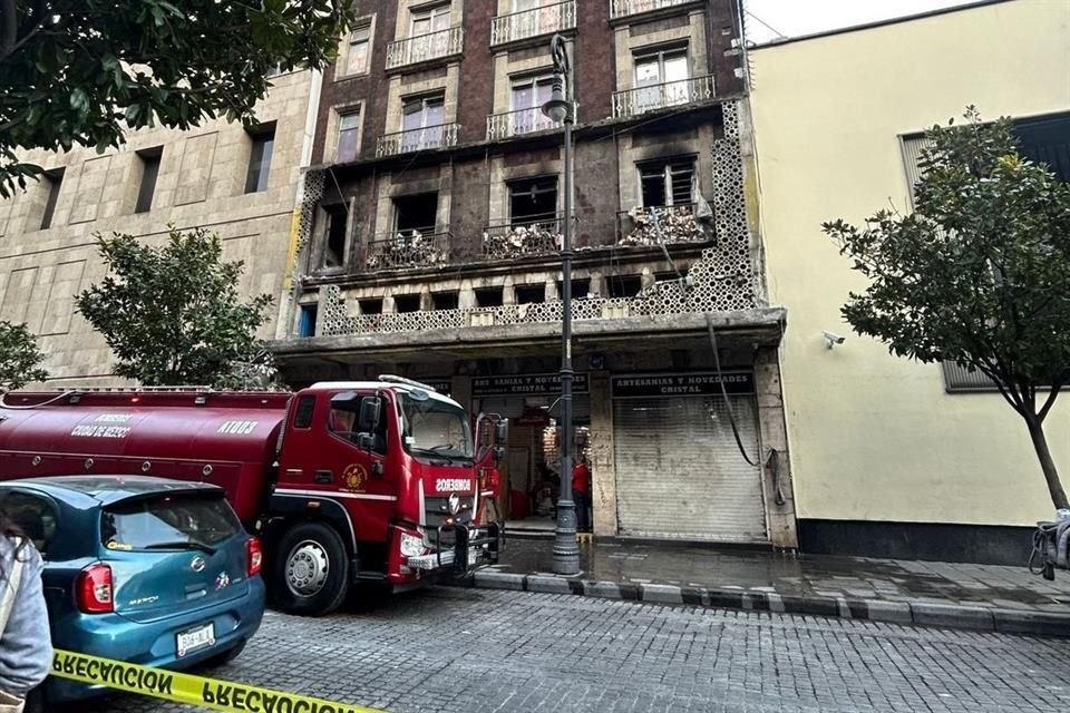 El inmueble donde se registró el siniestro está ubicado en la Calle Isabel La Católica 52.