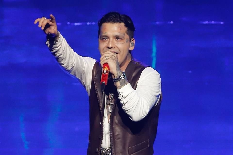 El equipo legal de Christian Nodal calificó de falsa una deuda a una compañía de shows en Colombia tras cancelar un concierto en 2022.