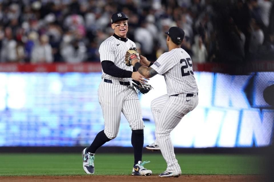 Los Yankees evitaron la barrida y vencieron 11-4 a los Dodgers para obligar a un quinto juego.