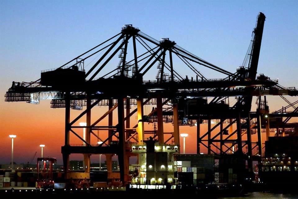 Gobierno alemán también redujo su pronóstico de crecimiento para 2026 de 1.1 a 1 por ciento.