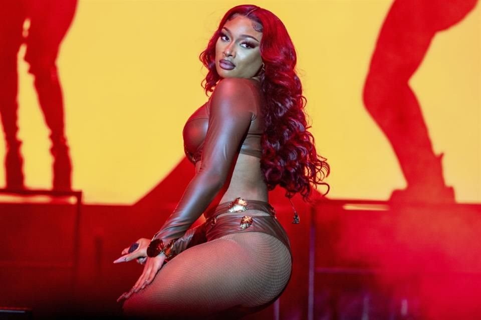 La rapera Megan Thee Stallion demandó a una influencer por difundir información falsa sobre ella y promover pornografía deepfake.