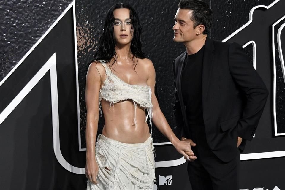 Ya se acabaron los rumores y los chismes: Orlando Bloom y Katy Perry finalmente confirmaron su separación de manera oficial.