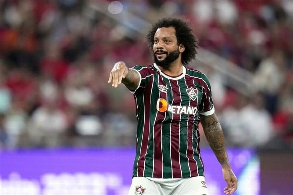 Luego de pelearse con el entrenador Mano Menezes, el Fluminense anunció la rescisión del contrato de Marcelo.