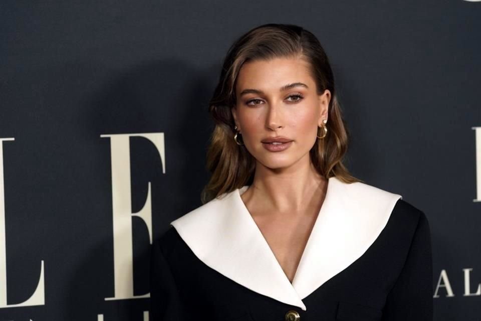 Hailey Bieber compartió la gráfica en la que lucieron disfraces de la tira animada de Disney.