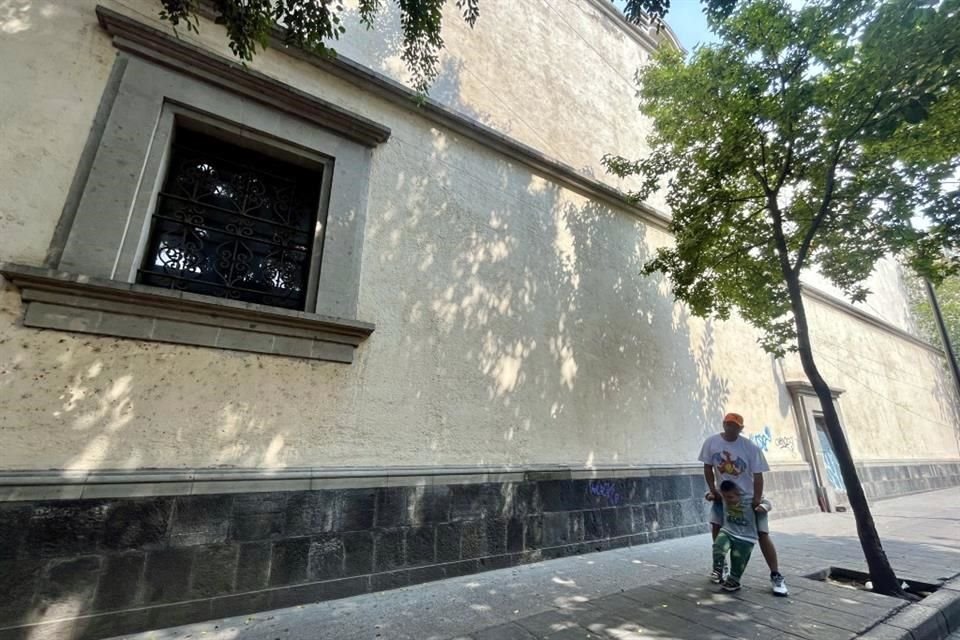 El Exconvento de La Merced se ubica en la calle República de Uruguay 170, en el Centro Histórico.