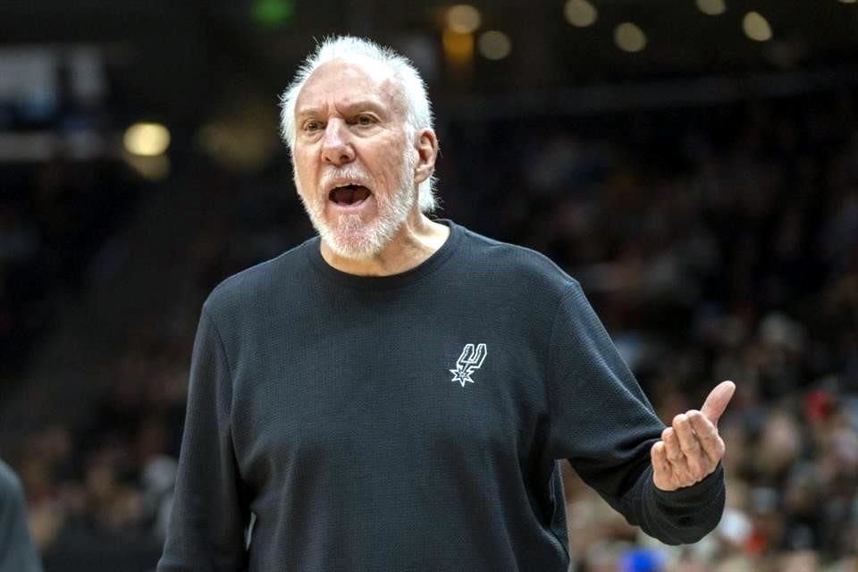 Hasta el momento no se han dado más detalles de la enfermedad que padece Gregg Popovich.