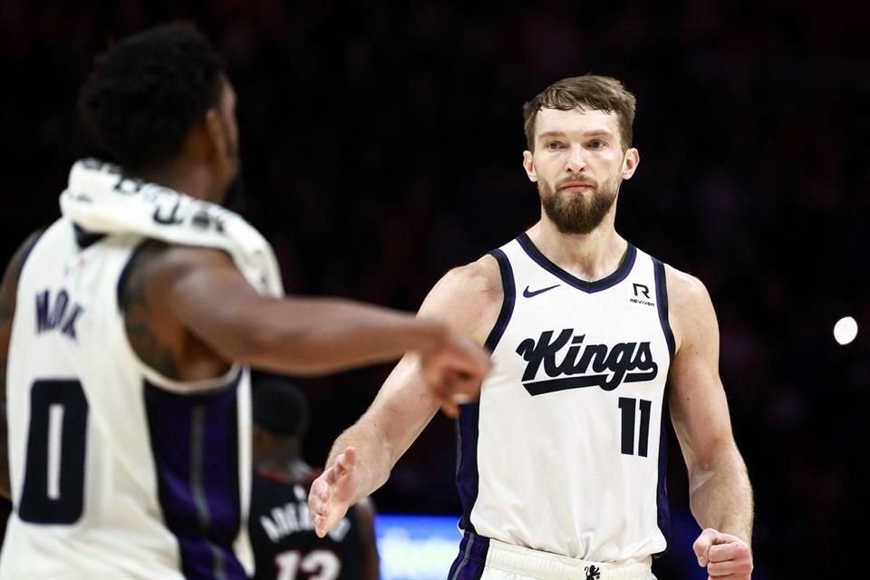 Domantas Sabonis anotó la canasta de la ventaja con menos de dos segundos en el reloj.